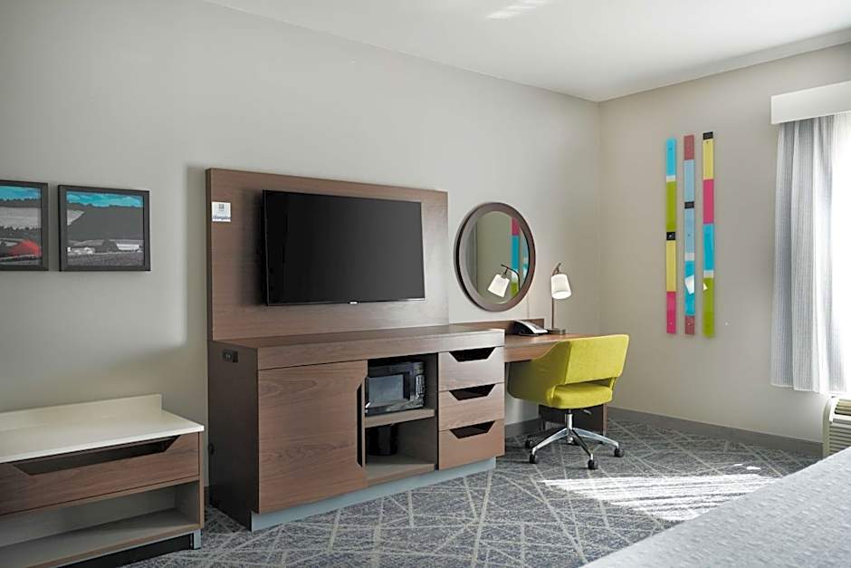 Hampton Inn By Hilton And Suites Tulsa Central