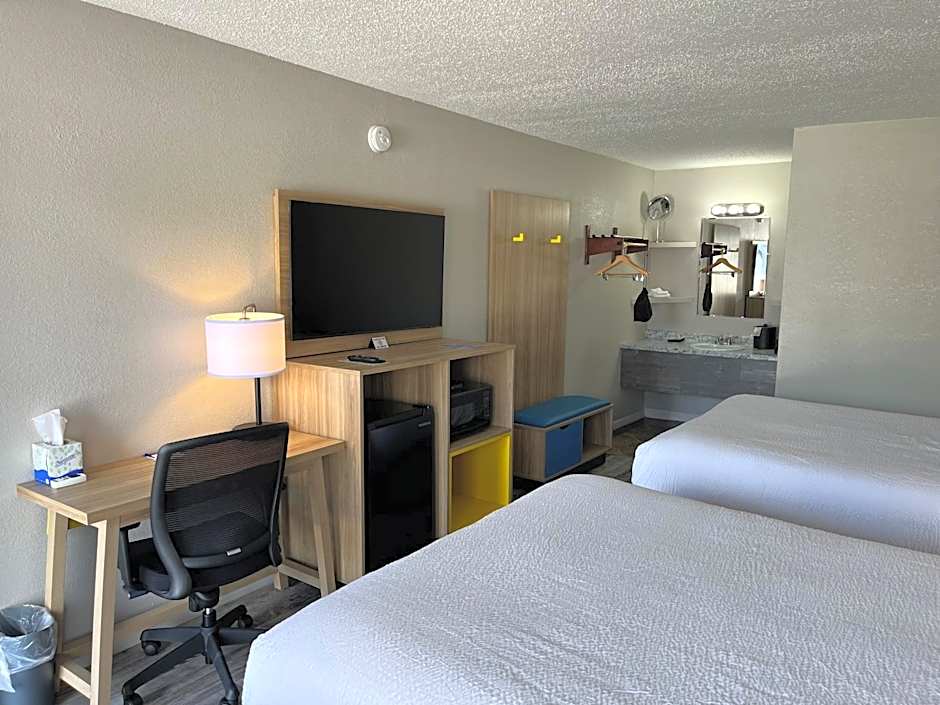 Days Inn by Wyndham Branson Ozarks