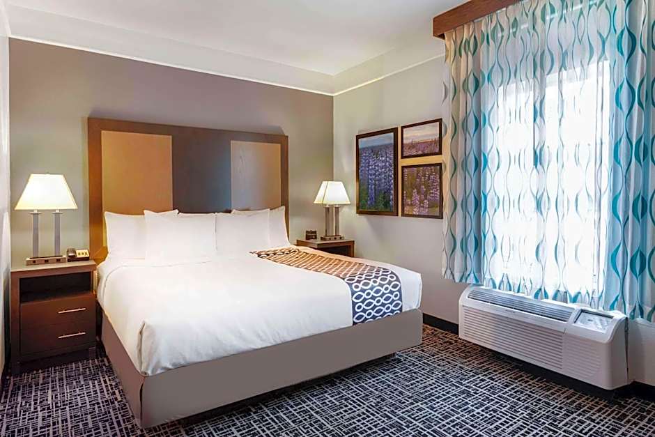 La Quinta Inn & Suites by Wyndham Seguin