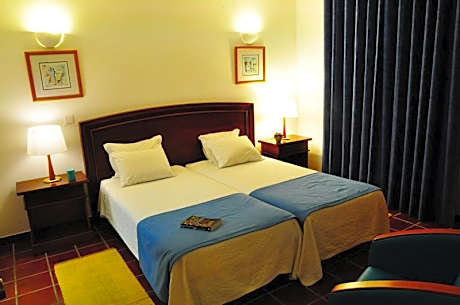 Superior One Bedroom Apartment