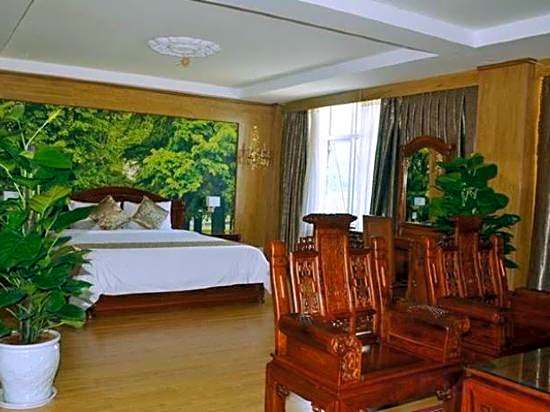 Hoang Yen Hotel 1
