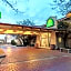 La Quinta Inn & Suites by Wyndham Wichita Falls Airport Area
