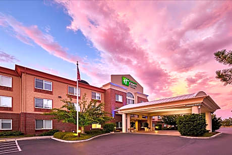 Holiday Inn Express & Suites Medford-Central Point