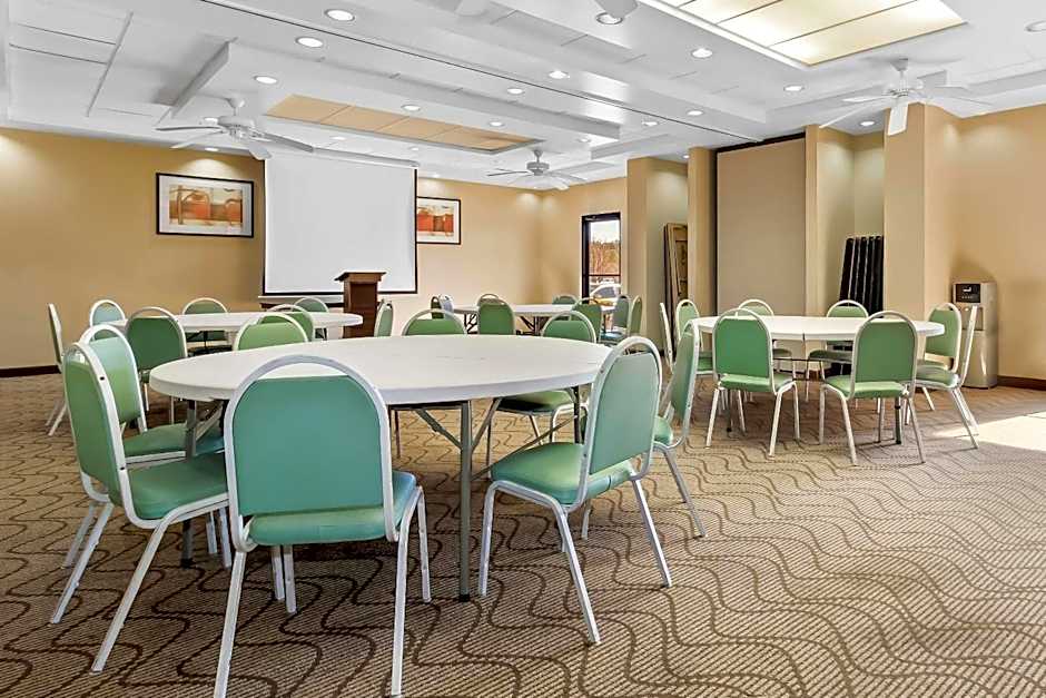 Comfort Suites Lumberton North