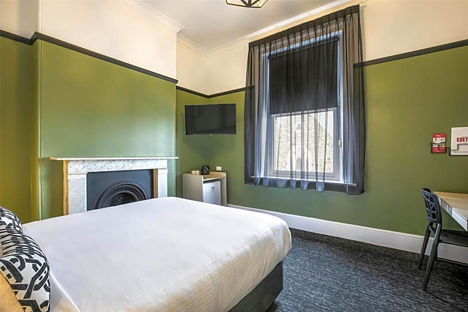 Nightcap at Exeter Hotel