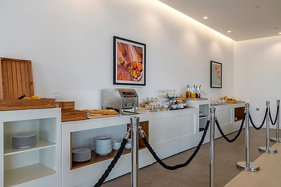 Regency Salgados Hotel and Spa