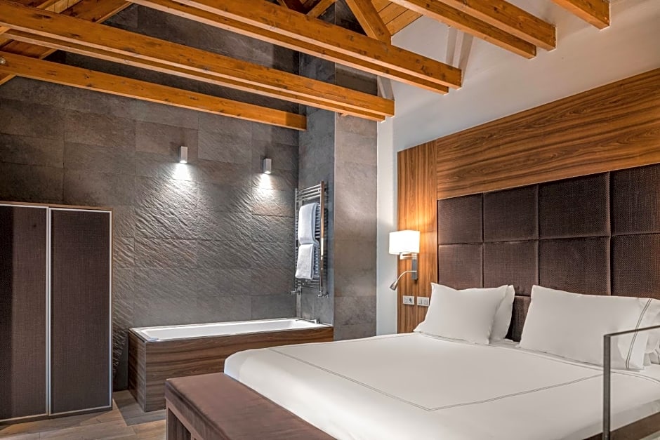 AC Baqueira Ski Resort Autograph Collection by Marriott