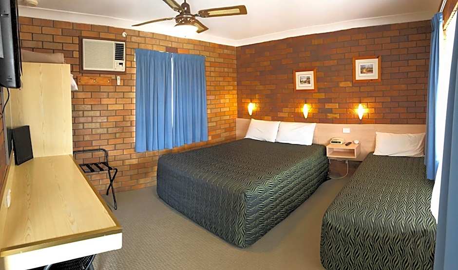 Peter Allen Motor Inn