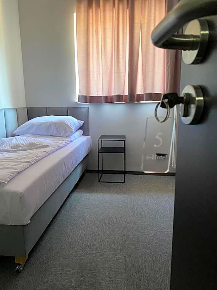 E-Hotel Łódź