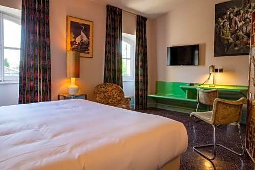 Le petit hotel