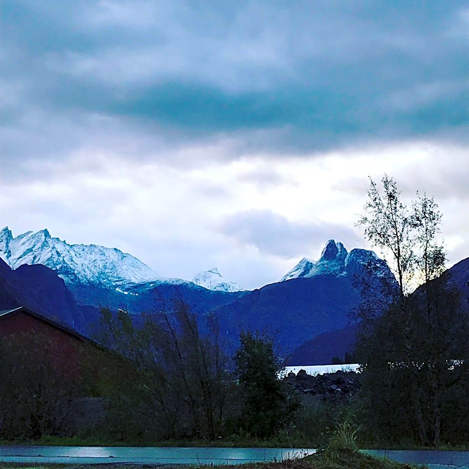 Frich's Ekspress Hotel Åndalsnes