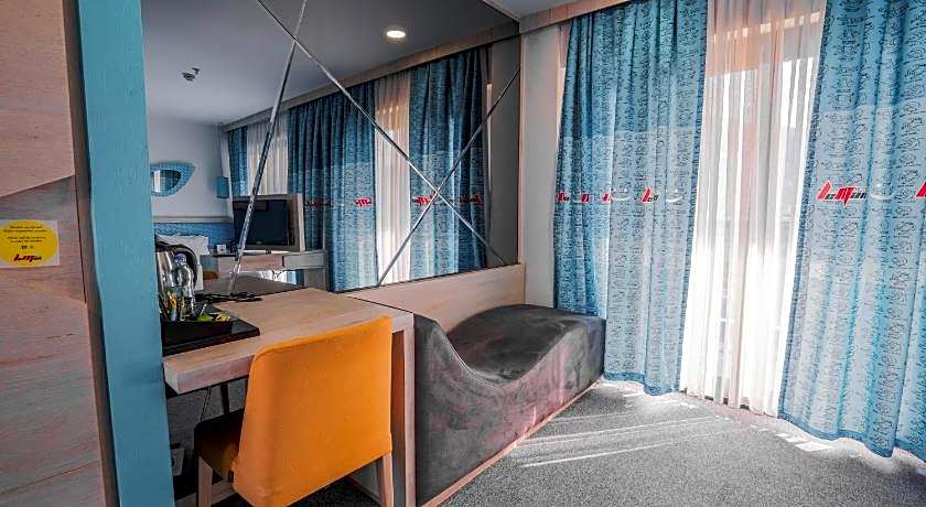 Leman Hotel