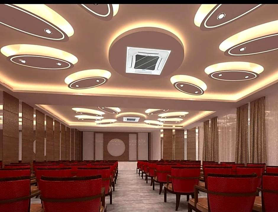 Hotel Navraj Palace