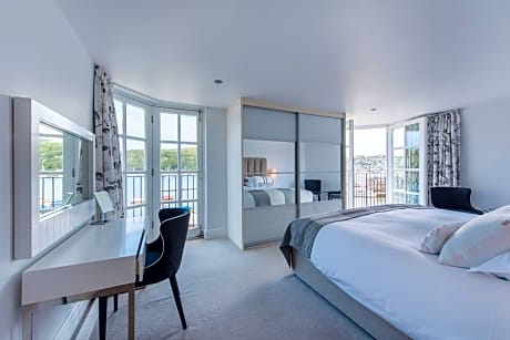 Deluxe Room - River View