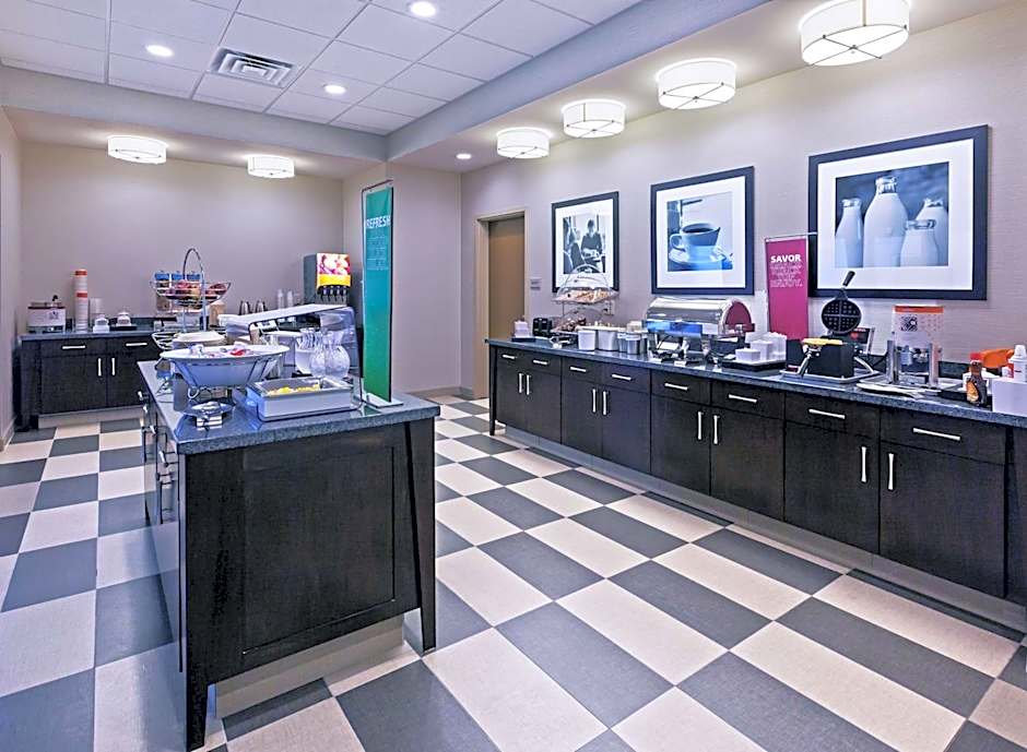Hampton Inn By Hilton Marion