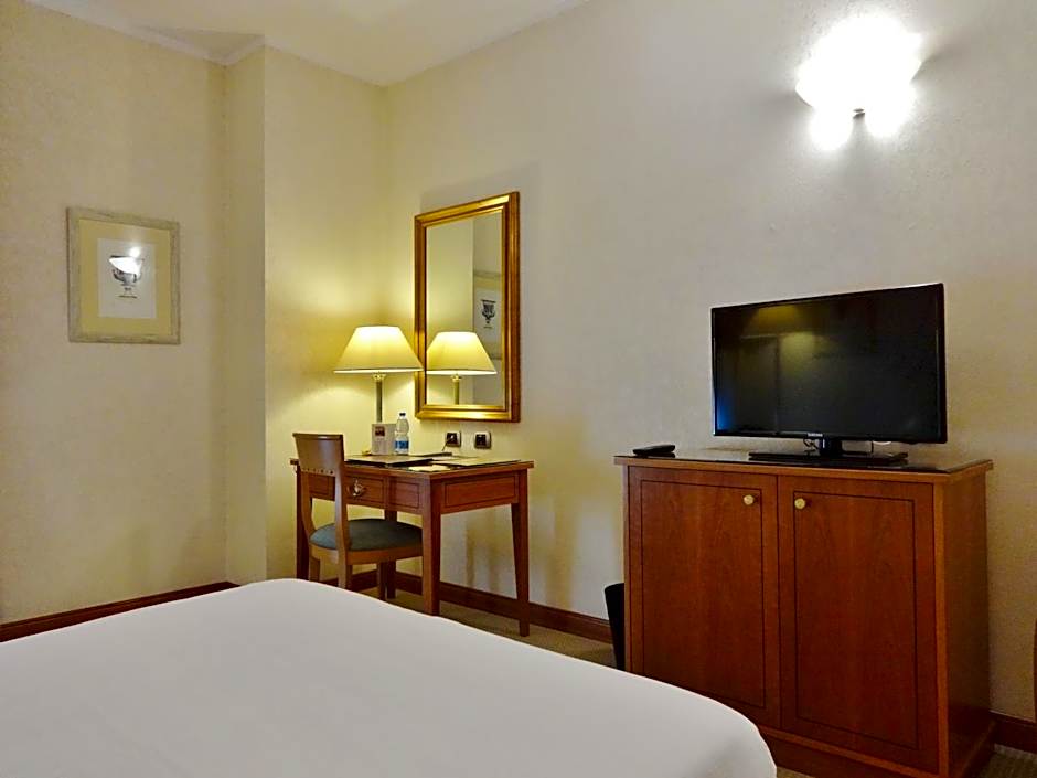 Hotel Excelsior Magenta