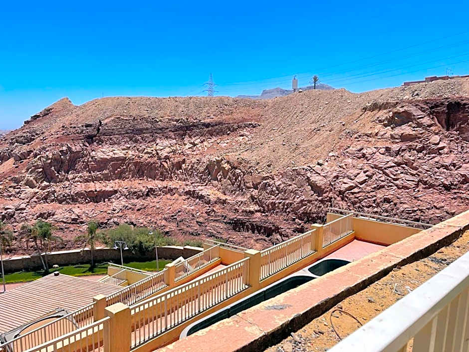 Amazing sea view Penthouse Apartment in Pyramids Porto El-Sokhna