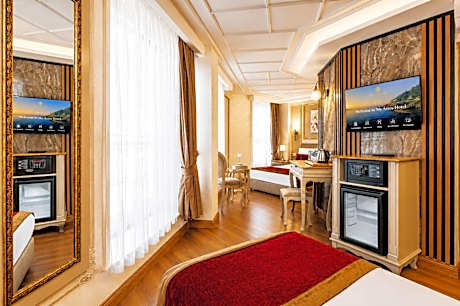 Superior Triple Room