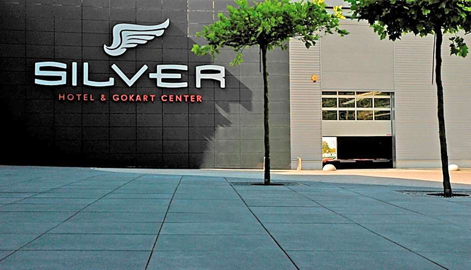 Silver Hotel & Gokart Center
