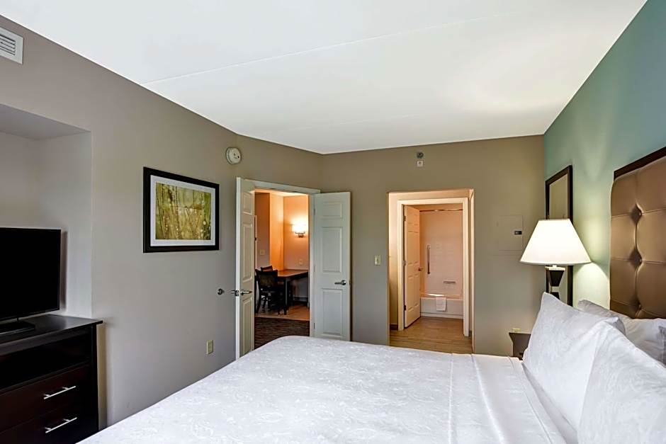 Homewood Suites by Hilton Aurora Naperville