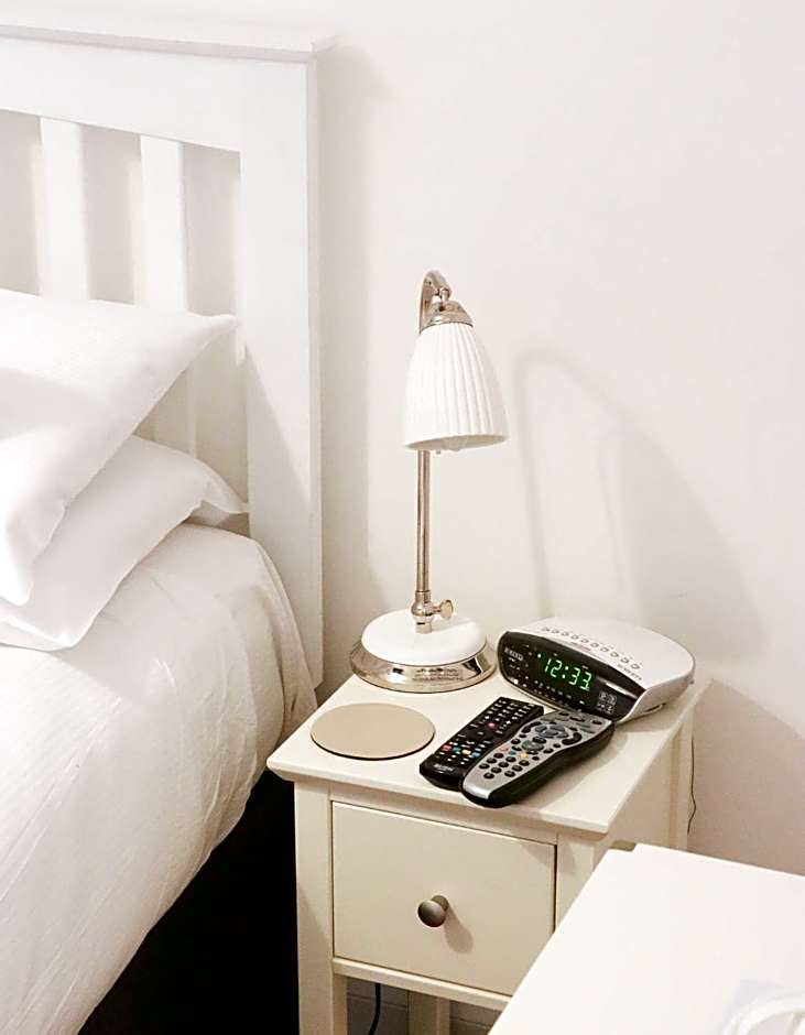 The Queen's Head Hotel