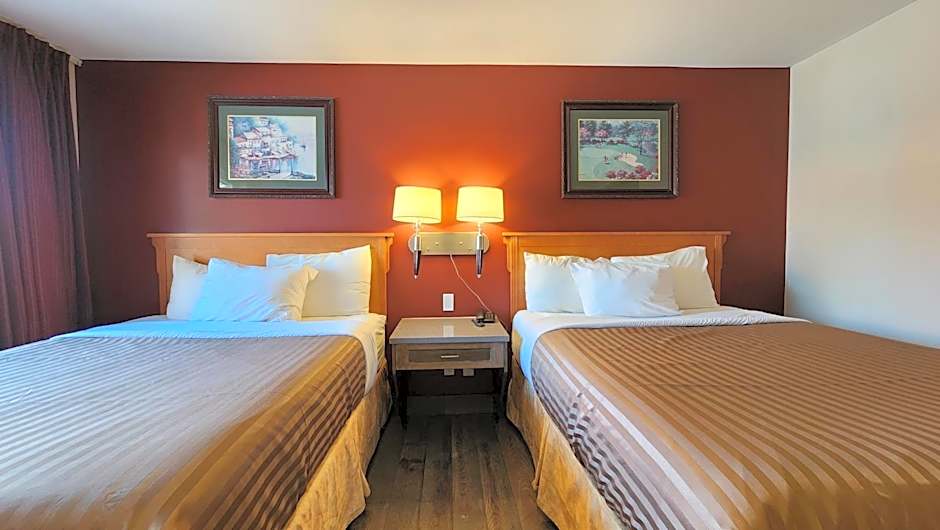 Sahara Courtyard Inn & Suites Osoyoos