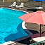 Quality Inn & Suites near Downtown Bakersfield