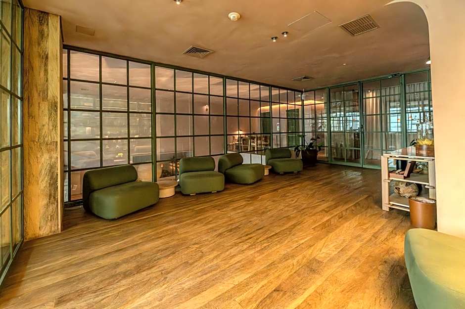 The Charlee Hotel