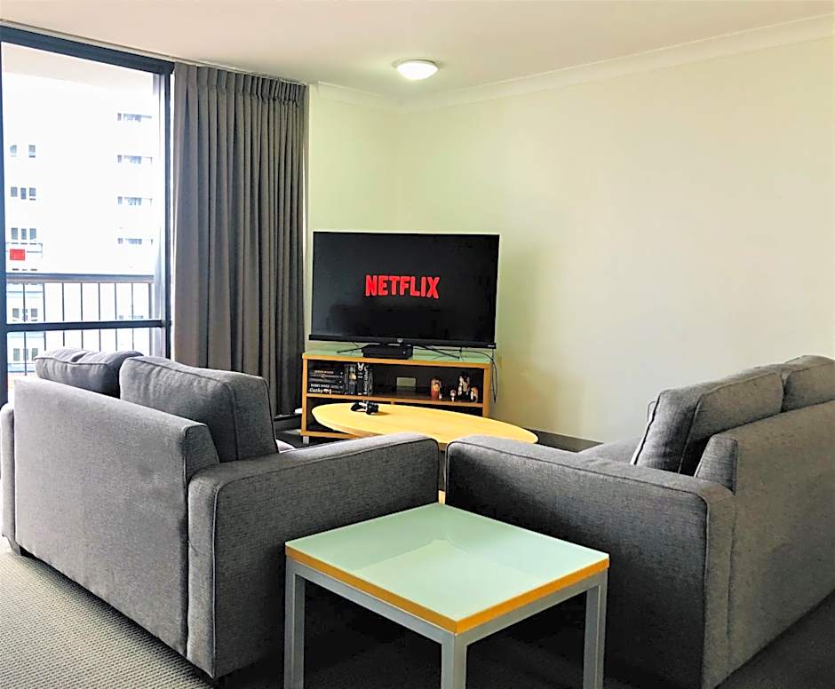 Hillcrest Apartment Hotel (formerly Central Hillcrest Apartments)