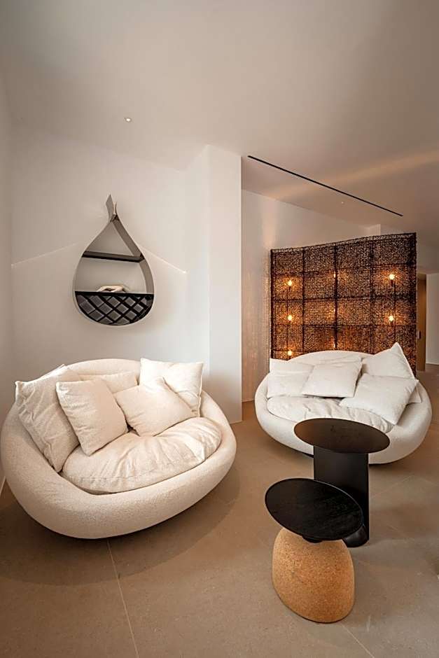 Muse οf Mykonos Luxury Suites