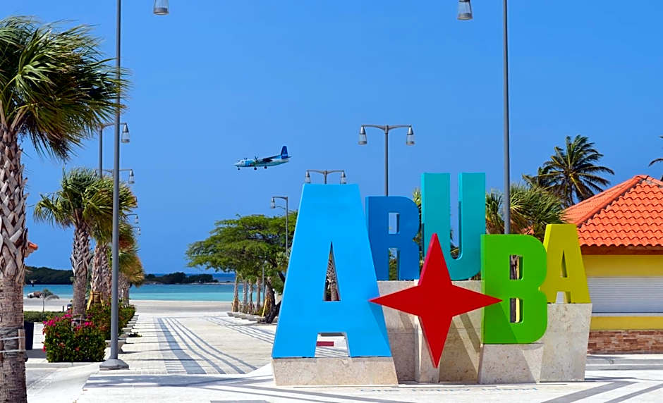 voco Surfside Aruba by IHG