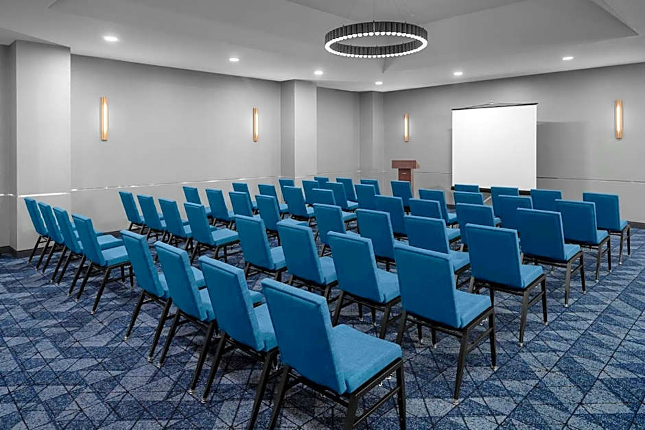 Courtyard by Marriott San Jose Airport