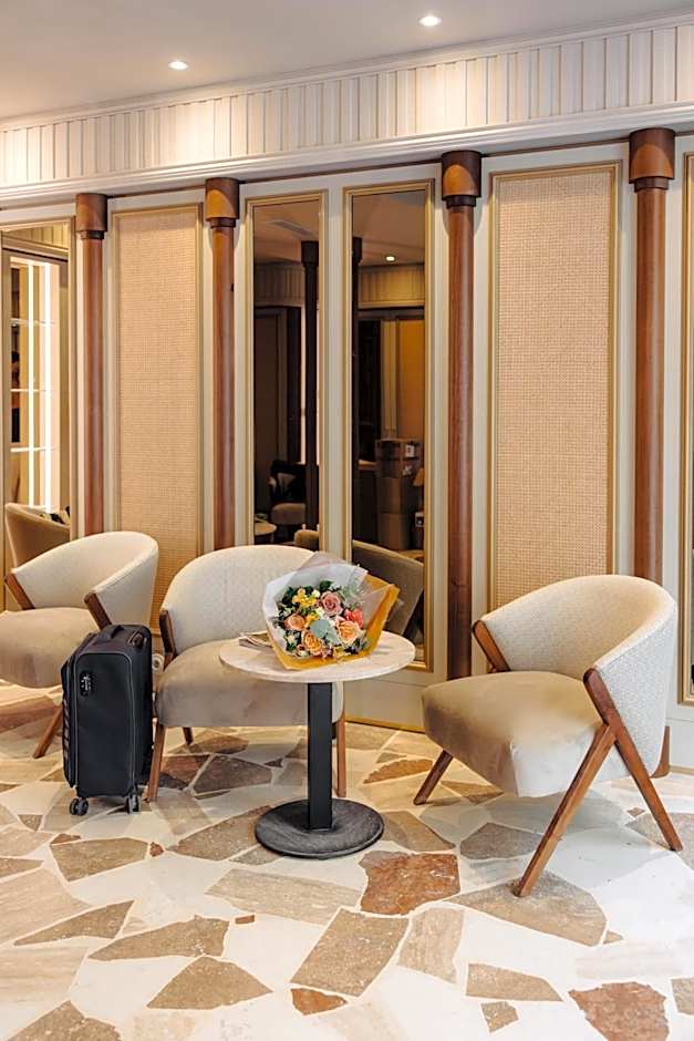 Hotel Ambassador, completely renovated