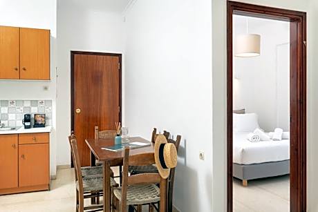 One-Bedroom Apartment (4 Adults)