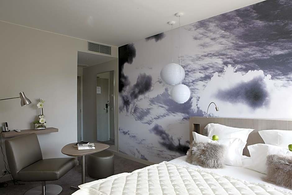 Le Grand Balcon Hotel