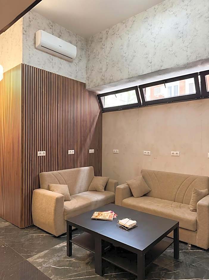 Senda Hostel Retiro - Atocha & Madrid Centro