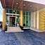Convenient Grand Plus Hotel Suvarnabhumi