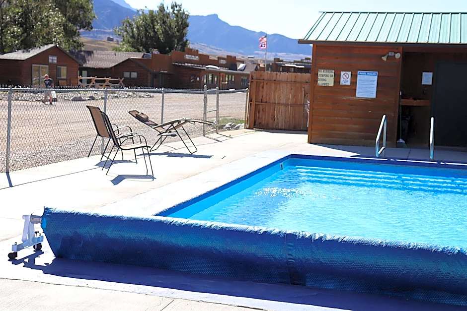 Yellowstone Valley Inn