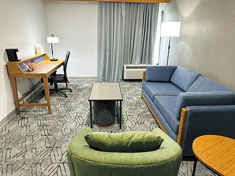 Country Inn & Suites by Radisson, Canton near Hall of Fame