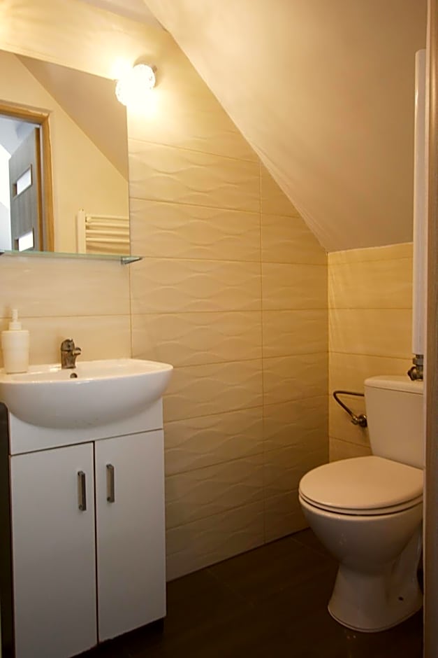 Pokoje Nadrzeczna 45