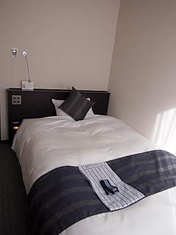 Single Room - Non-Smoking