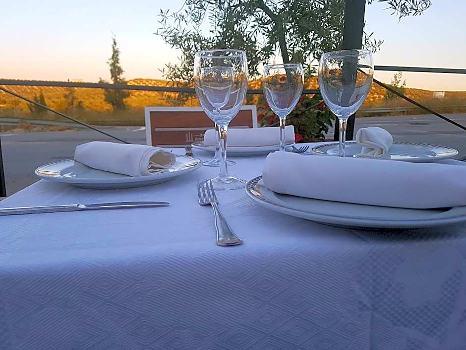 Albenzaire Hotel Asador