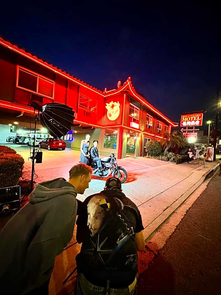 Royal Pagoda Motel