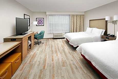 Queen Room with Two Queen Beds - Mobility Access/Non-Smoking