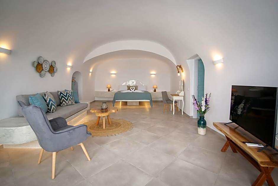 Sun Angelos Oia - Luxury Cave Suites