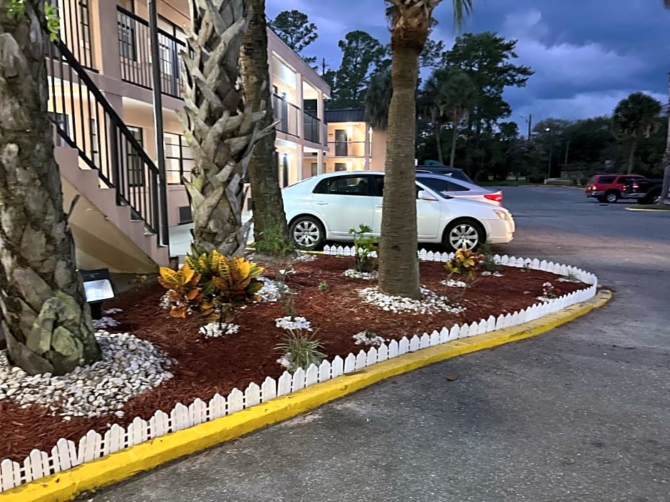 APM Inn & Suites - Jacksonville