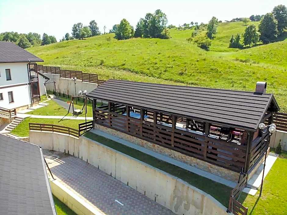 Sat de Vacanta Martisorul Cacica