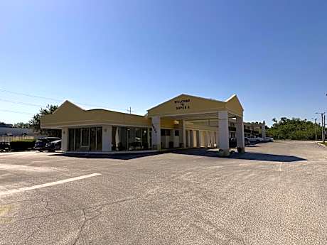 Super 8 by Wyndham Ocala