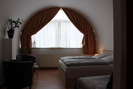 Triple Room with Private Bathroom