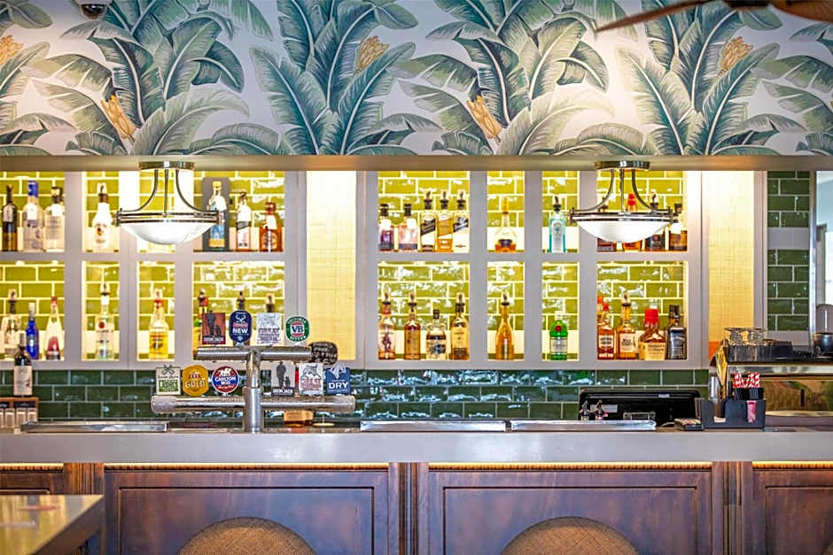 Nightcap at Commercial Hotel